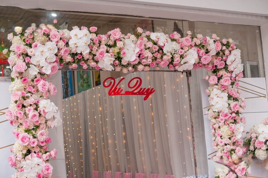 Danh sách các mẫu cổng hoa đẹp dành cho lễ cưới