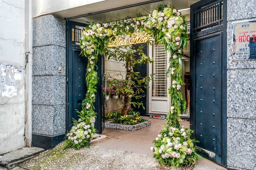 Danh sách các mẫu cổng hoa đẹp dành cho lễ cưới