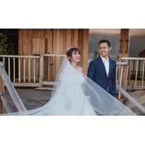 Ảnh cưới lãng mạn của 'soái ca' và bạn gái 9X