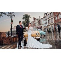 Ảnh cưới mang phong cách cổ điển ở Công viên châu Á