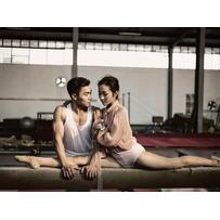 Bộ ảnh cưới “chất phát ngất” của chàng “hot boy” thể dục dụng cụ Việt