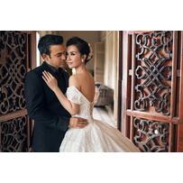 Ca sĩ Võ Hạ Trâm vừa chia sẻ ảnh cưới với bạn trai Ấn Độ