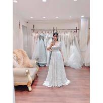 Vóc dáng “mẹ ba con” đáng ngưỡng mộ của Ốc Thanh Vân khi thử váy cưới Vóc dáng “mẹ ba con” đáng ngưỡng mộ của Ốc Thanh Vân khi thử váy cưới