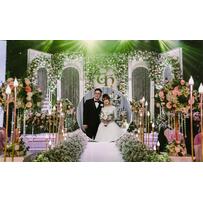 Tiệc cưới của diễn viên Chi Hoa 'Bước nhảy xì tin' ở Bình Phước Tiệc cưới của diễn viên Chi Hoa 'Bước nhảy xì tin' ở Bình Phước