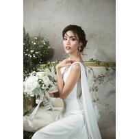 Lan Khuê khoe váy cưới “khủng” trước hôn lễ 2 ngày