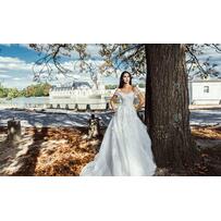 Váy cưới lấy cảm hứng từ lâu đài Chantilly nước Pháp