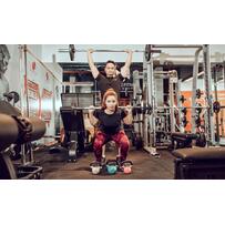 Ảnh cưới chẳng giống ai của 9X Hà Nội ở phòng gym