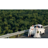 Ảnh cưới chụp ở Đà Nẵng ngỡ như đồng quê châu Âu