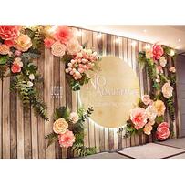 Làm backdrop hoa giấy “trăm hoa khoe sắc” đẹp chẳng kém hoa thật