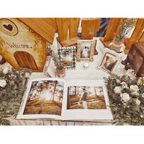 Bố cho con gái rượu “mượn” bộ sưu tập đồ cổ trang trí sảnh cưới chất lừ