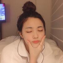 Để trẻ hơn chục tuổi, bạn cần biết 4 cách sạch da sâu từ trong lỗ chân lông này