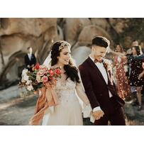 Hoa cưới hoa hồng Tây cho hôn lễ đẹp như cổ tích