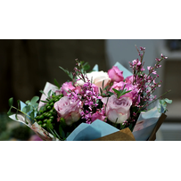 Hướng dẫn cách chọn hoa kỷ niệm ngày cưới ý nghĩa