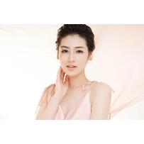 Ngắm bộ ảnh gợi cảm, soi bí kíp mi nhon "thần tốc" của Á hậu Tú Anh sau sinh