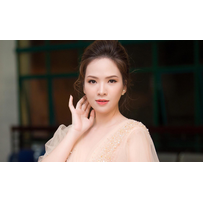 Style của Đan Lê là ý tưởng cho cô dâu tổ chức tiệc cưới ngoài trời