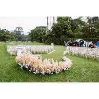 Theme cưới đen-đỏ cá tính của đôi uyên ương Singapore