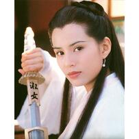 "Tiểu Long Nữ" Lý Nhược Đồng đẹp thoát tục, da trong ngần không tì vết ở tuổi U50