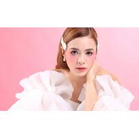 Trang điểm cô dâu tông hồng theo phong cách Hàn Quốc