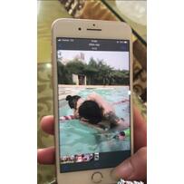 Chàng trai đi dự đám cưới người yêu cũ đem ảnh hôn hít năm xưa ra làm trò đùa