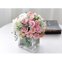 25+ mẫu hoa để bàn phù hợp cho đám cưới 2022 ! 25+ mẫu hoa để bàn phù hợp cho đám cưới 2022 !