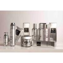 Bí kíp làm đẹp đơn giản cùng bộ dưỡng da cao cấp V LU AN