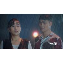 Hà nội mưa bão, chị em công sở nên để tóc gì để tránh xa tình trạng bết bát?