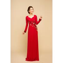 Những lưu ý khi lựa chọn áo dài sang trọng cho mẹ cô dâu