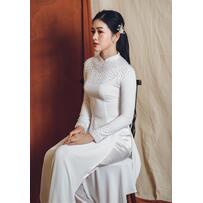 Những mẫu áo dài đám hỏi đơn giản sang trọng để ra mắt gia đình hai bên