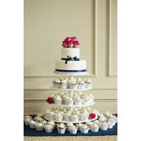 Tháp bánh cupcake thay cho bánh gato cưới Tháp bánh cupcake thay cho bánh gato cưới