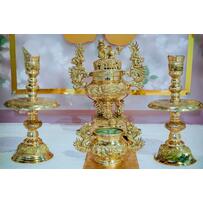 Chuẩn bị bàn thờ gia tiên ngày cưới cần có những đồ vật gì?